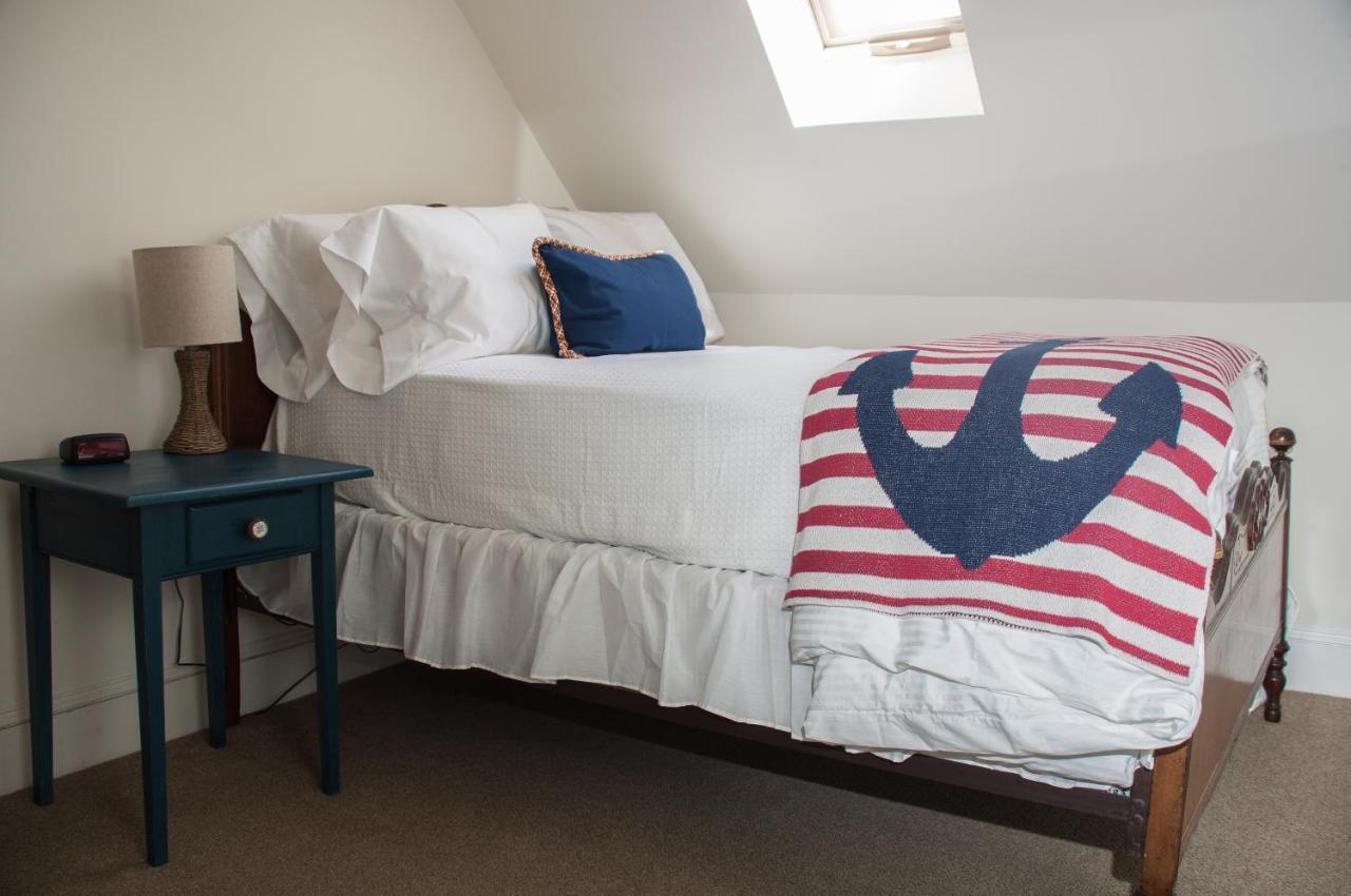 Inn At Haven Harbour Rock Hall Екстериор снимка